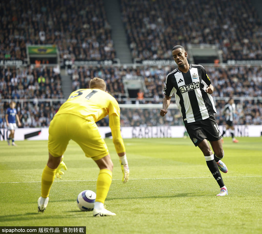 曼联的吸引力：本杰明·谢斯科的选择令阿兰·希勒尴尬